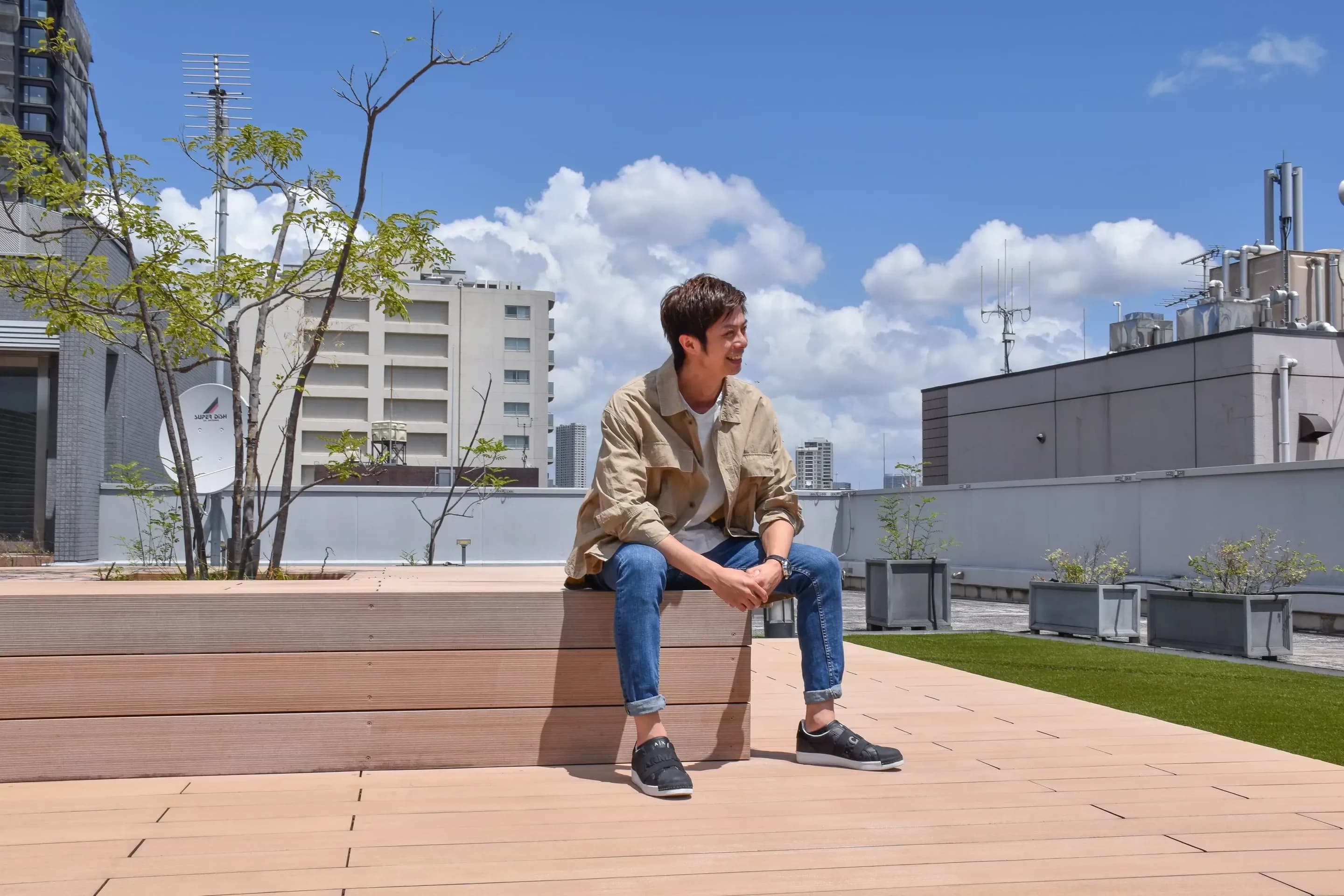 【社内初の育休取得】仕事も家族も大事に働く!平均年齢20代の会社で初めて育休を取った男性メンバーに聞いてみました!